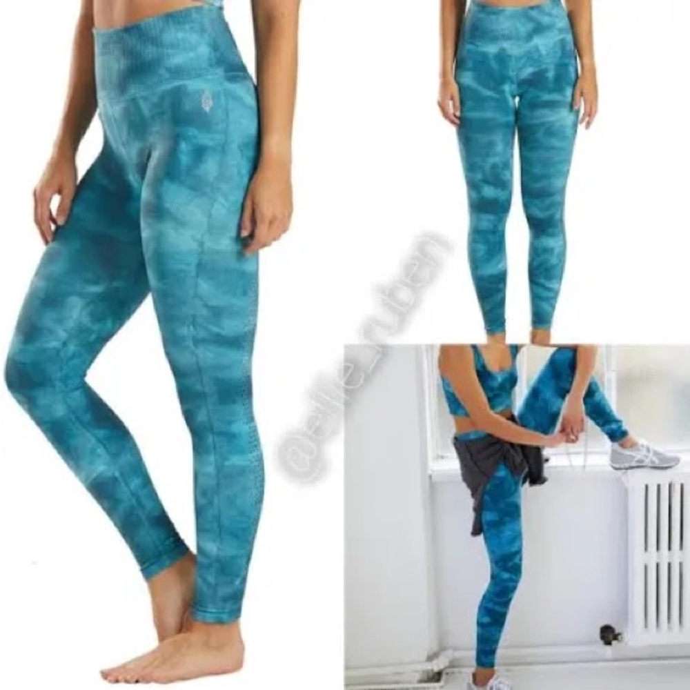 Free people movement good karma Blue tie dye leggings athletic loungewear yoga